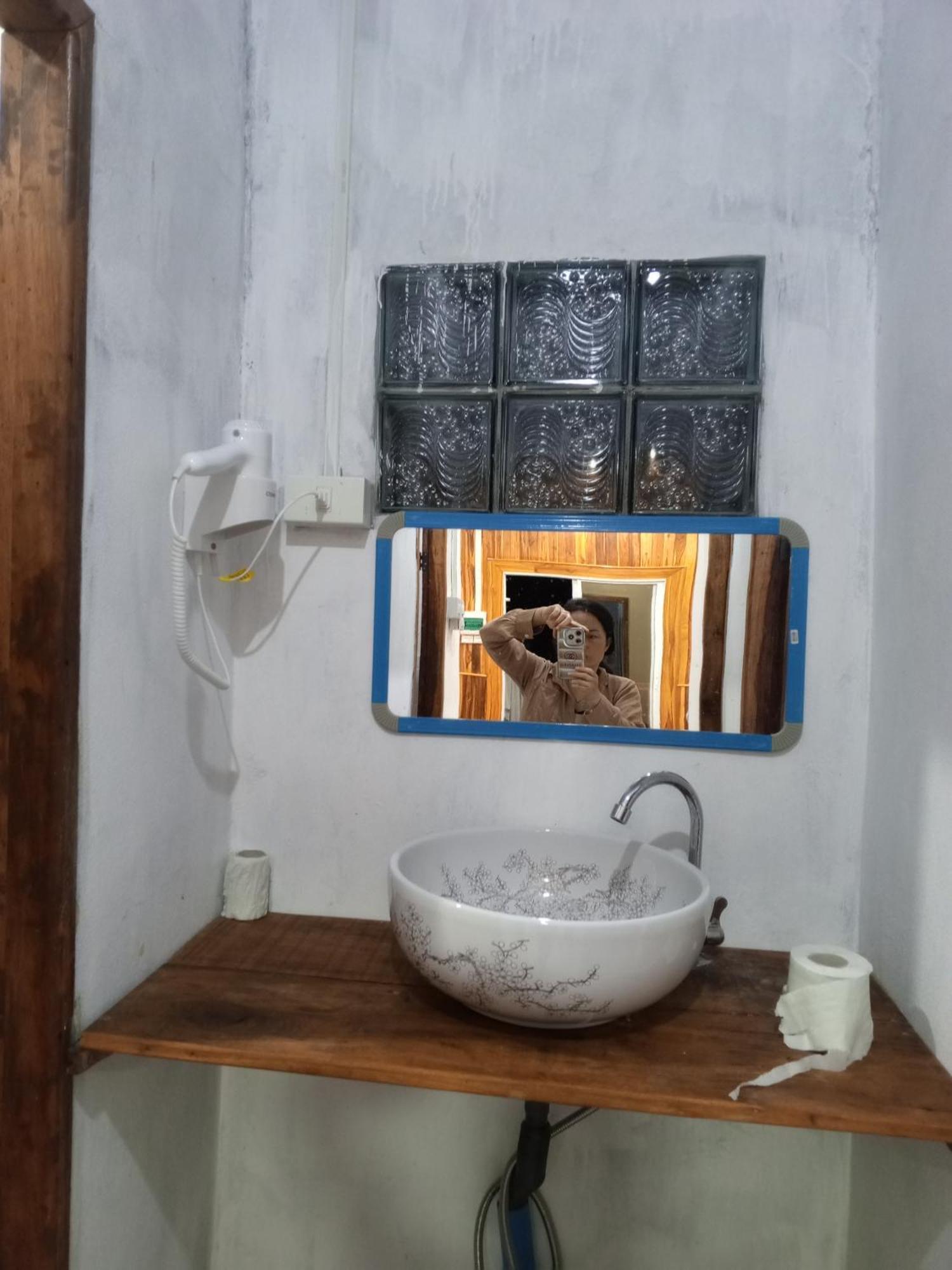 Campingsite Swimming Pool Ban Nongkham Room photo