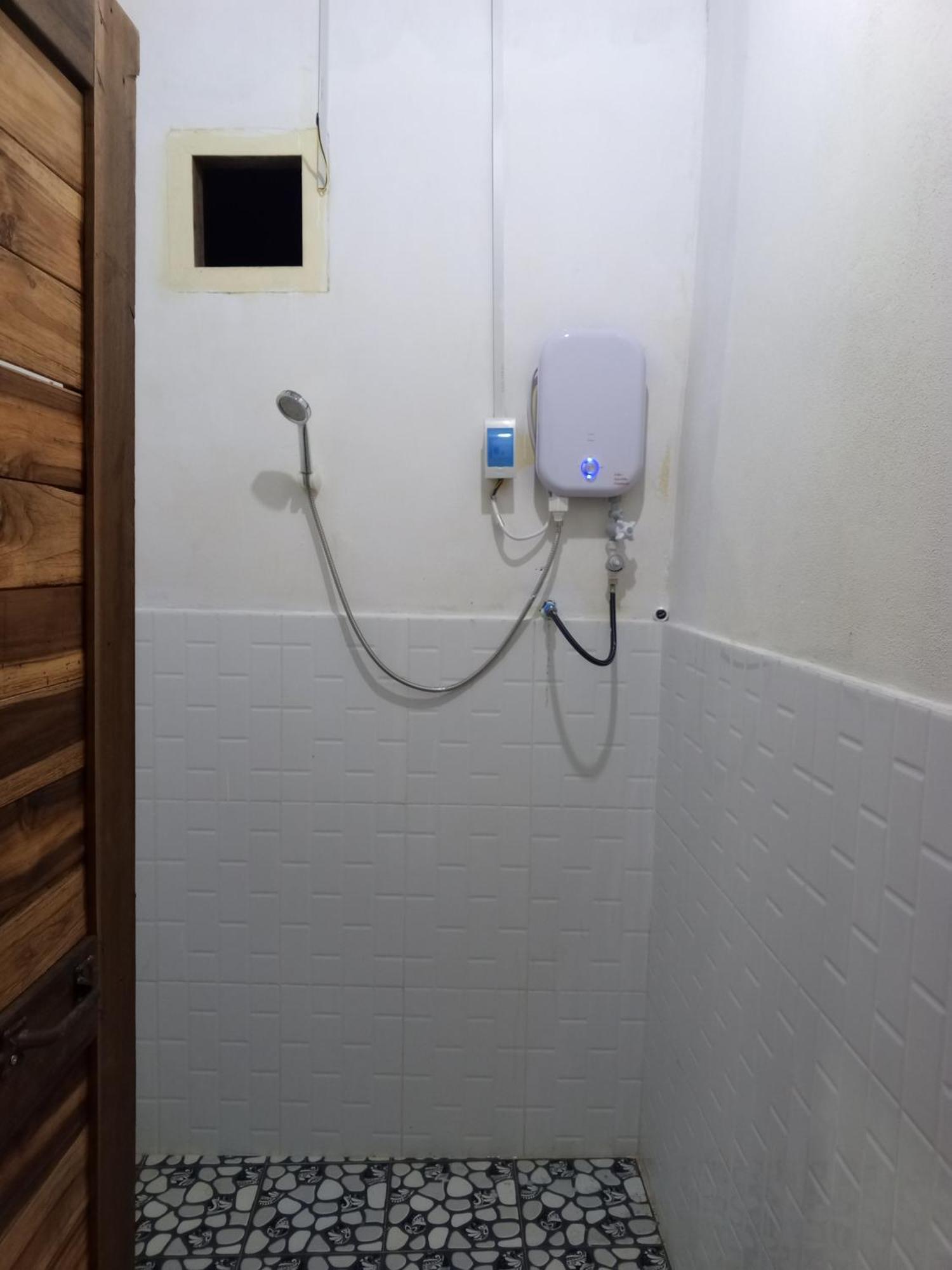 Campingsite Swimming Pool Ban Nongkham Exterior photo